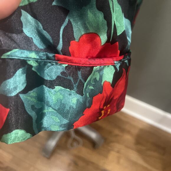 Victoria Secret Gold Label Robe And Chemise Roses Lace Medium - Picture 4 of 13